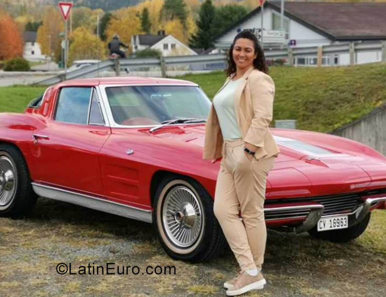 Date this sultry Norway girl Edlene from Meråker BR11298
