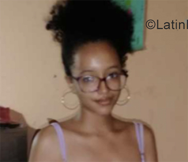 Date this tall Colombia girl Brirtny from Caucasia CO29149