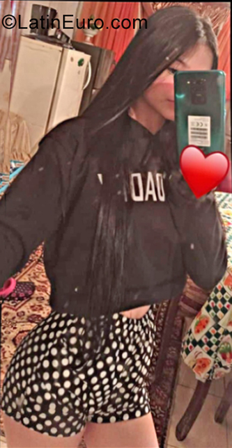 Date this passionate Venezuela girl Jenifer from Bolivar VE3671
