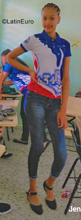 Date this sensual Dominican Republic girl Jenny from Santos Domingo DO39205