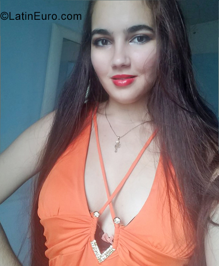 Date this georgeous Cuba girl Lady Pinar from Pinar Del Rio CU750