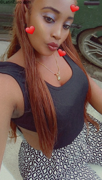 Date this passionate Dominican Republic girl Evelin from Santo Domingo DO39240