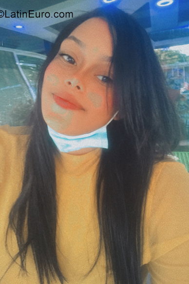 Date this gorgeous Dominican Republic girl Marie from San Pedro DO39244