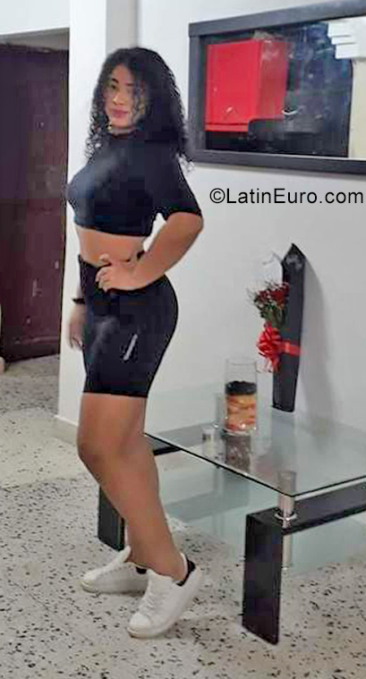 Date this cute Colombia girl Yai4 from Barranquilla CO29282