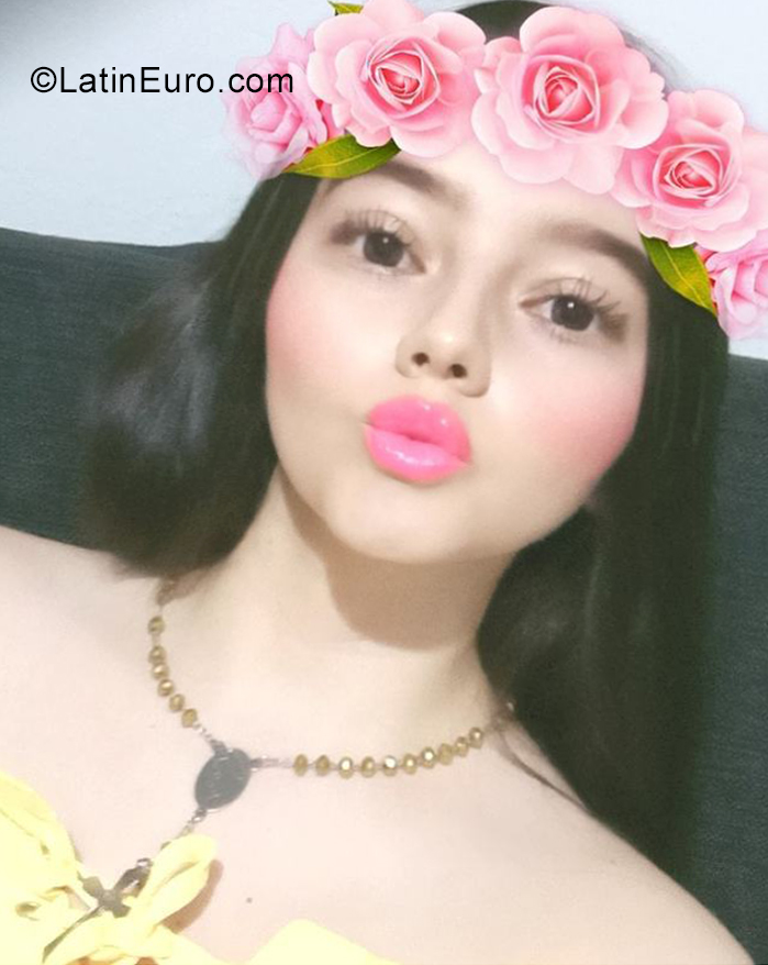 Date this hard body Colombia girl Diana from Medellin CO29403