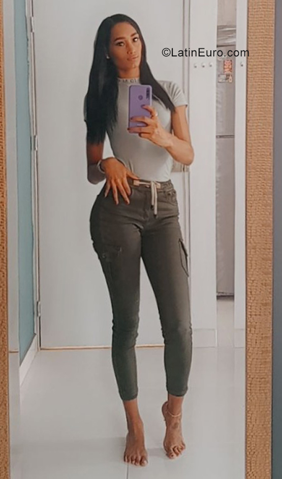 Date this cute Colombia girl Kelly from Cali CO29413