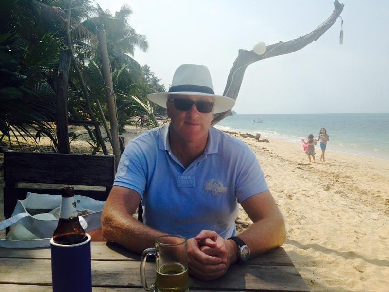 Date this voluptuous United Kingdom man Robert from Manchester GB1032