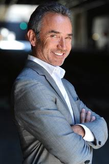 Date this charming United States man Doug from Los Angeles US21163