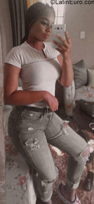 Date this good-looking Dominican Republic girl Francisca from Santo Domingo DO39410