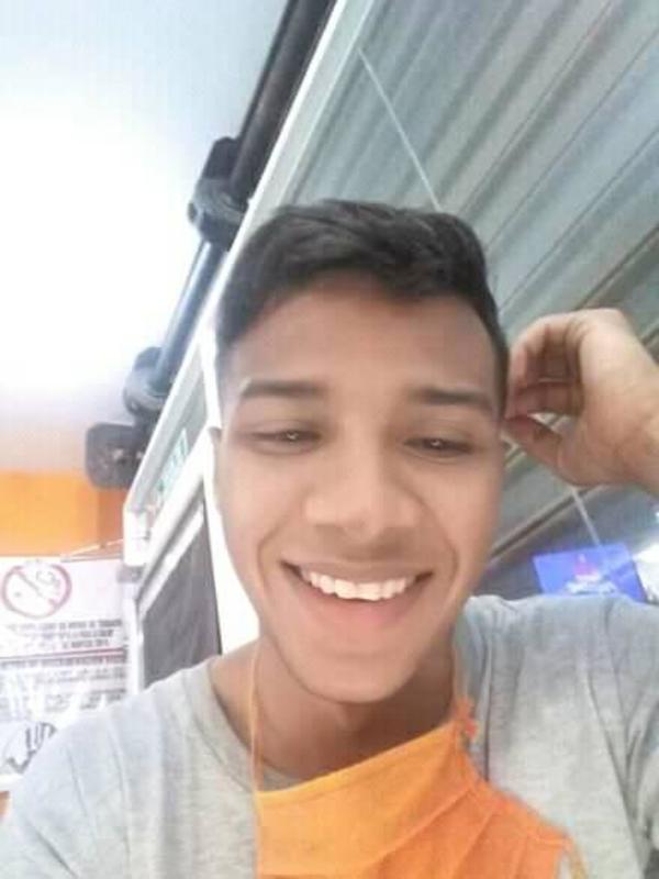 Date this good-looking Venezuela man Edys from Venezuela VE3807
