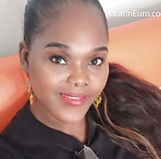Date this sultry Colombia girl Alexa from Medellin CO32727