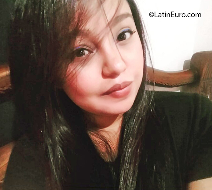 Date this lovely Colombia girl Luisa from Medellin CO30106