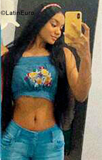 Date this cute Colombia girl Melisa from Medellin CO30142