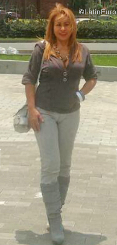 Date this hot Colombia girl Emma from Medellin CO30203