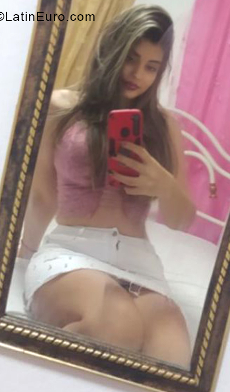 Date this gorgeous Cuba girl Daniela gonzale from Habana CU778