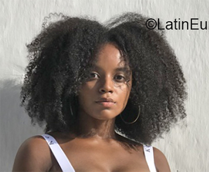 Date this voluptuous Colombia girl Clarivel from Barranquilla CO30263