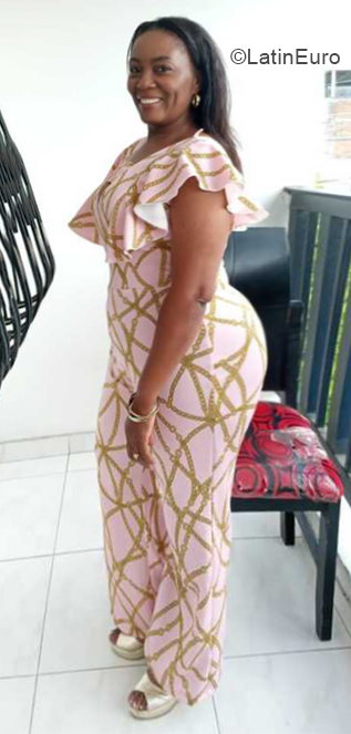 Date this good-looking Colombia girl Maria from Cali CO30343