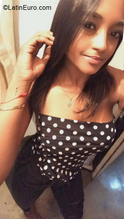 Date this hard body Costa Rica man Juan from Santo Domingo DO39884