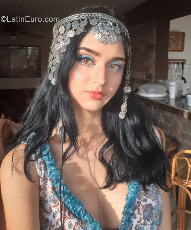 Date this delightful Venezuela girl Missa from Margarita VE3968