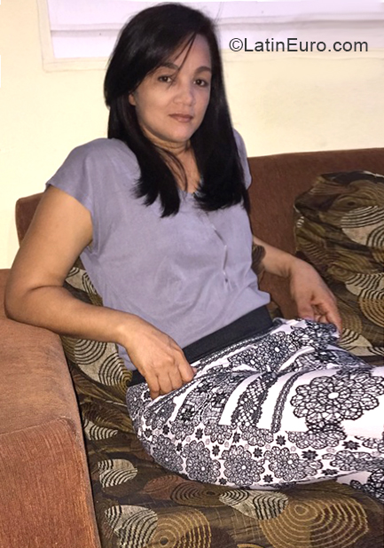 Date this lovely Dominican Republic girl Rokela from Santiago DO39906