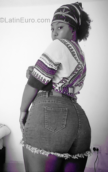 Date this attractive Colombia girl Zaudia from Girar d ot CO30417