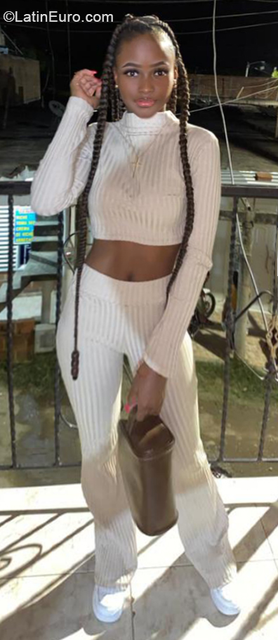 Date this cute Colombia girl Nathaly from Cali CO30436