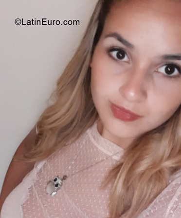 Date this georgeous Argentina girl Nancy from Buenos Aires AR851