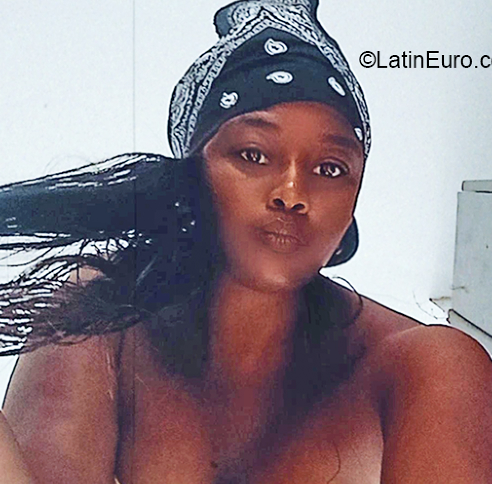 Date this hard body Colombia girl Maria from Cali CO30525
