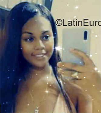 Date this hard body Colombia girl Coralain from Buenaventura CO30568