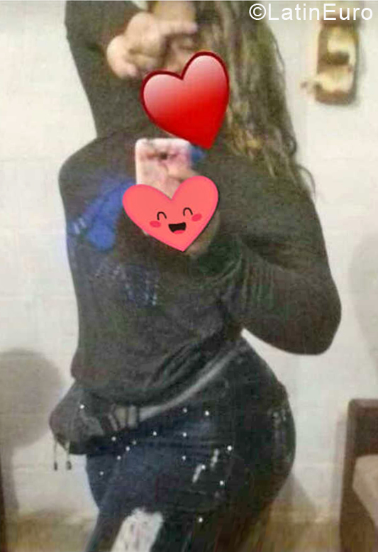 Date this athletic Venezuela girl Genesis from El Tigre VE4006