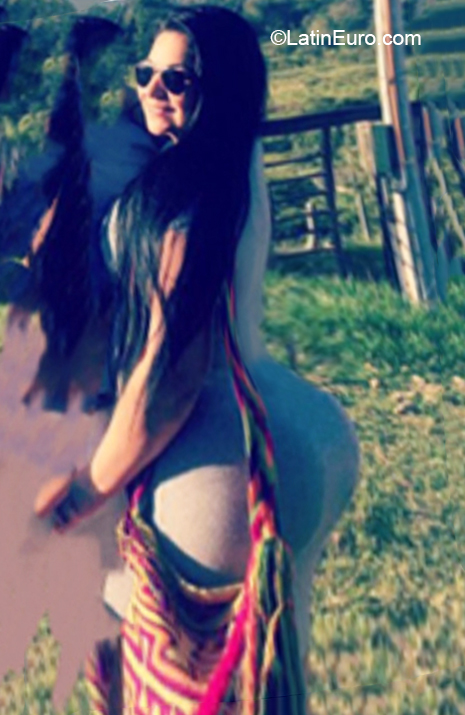 Date this sensual Colombia girl Andrea from Neiva CO30632