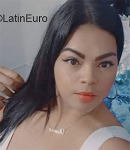Date this sultry Venezuela girl Ivett from Caracas VE4011