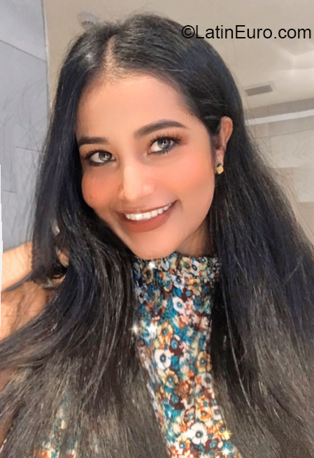 Date this georgeous Guatemala girl Vilma from Tegucigalpa GA23