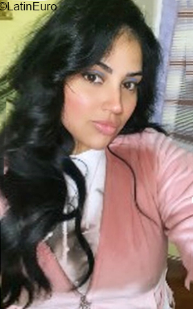 Date this athletic Italy girl Luna from Roma IT353