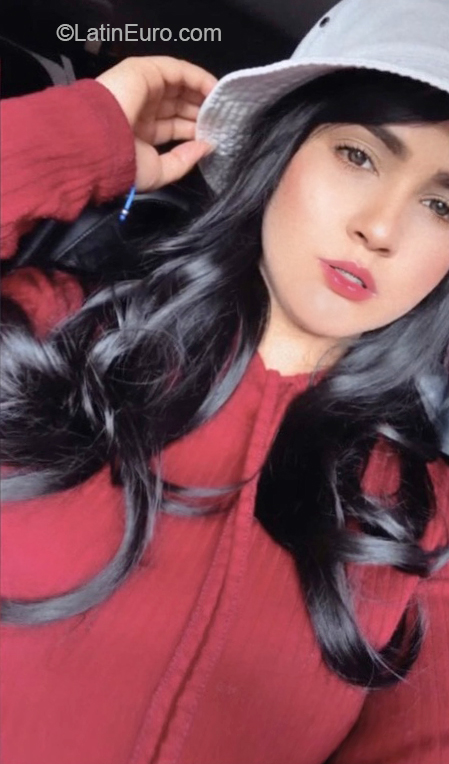 Date this passionate Dominican Republic girl Frannelly from Santo Domingo DO40091