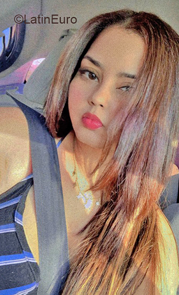 Date this good-looking Dominican Republic girl Lia from Santo Domingo DO40139
