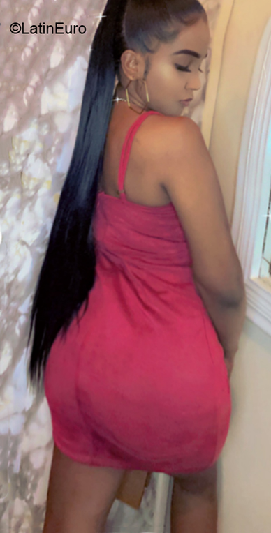 Date this tall Dominican Republic girl Wilmerys from Santo Domingo DO40162
