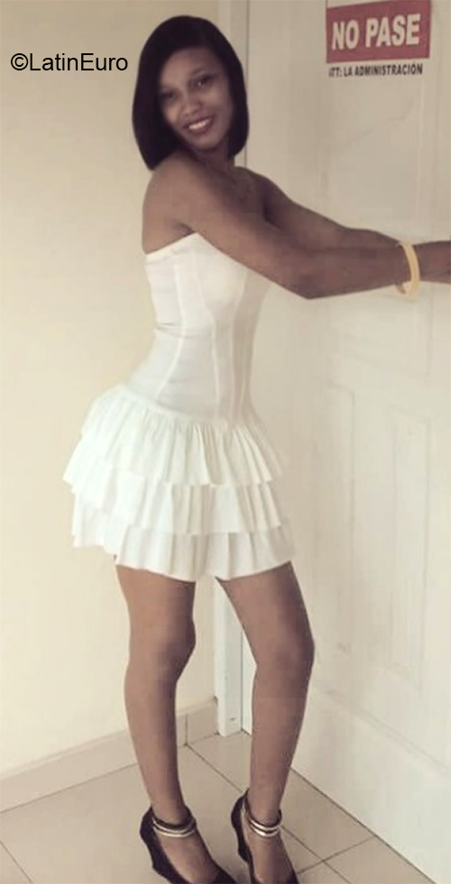 Date this exotic Dominican Republic girl Candy from Puerto Plata DO40163
