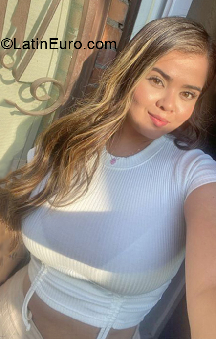 Date this pretty Italy girl Aria from Roma IT357