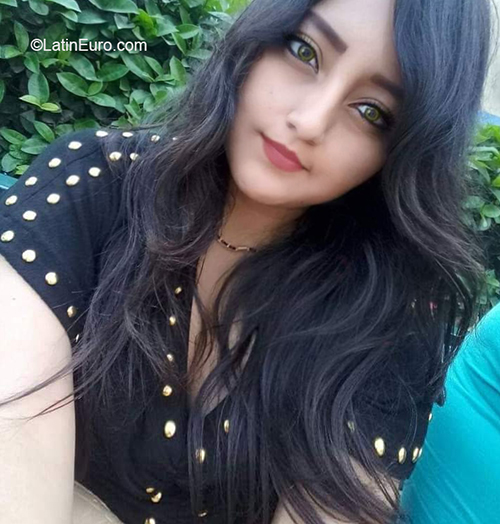 Date this young Ecuador girl Carolina from Machala EC856
