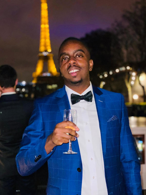 Date this young France man Kenny from Paris FR333