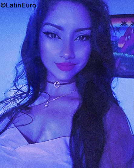 Date this sensual Colombia girl Gabriela from Barranquilla CO33464