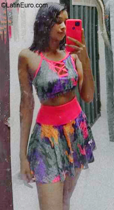 Date this passionate Colombia girl Camila from Yondo CO30940