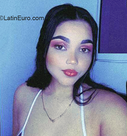 Date this hard body Colombia girl Angelica from Barranquilla CO30980