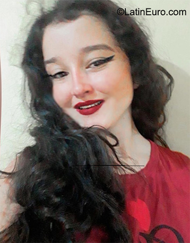 Date this sultry Bolivia girl Michelle from Santa Cruz CO31004