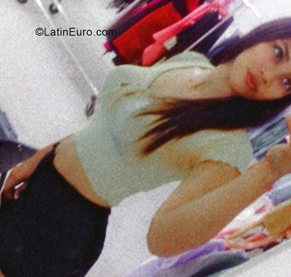 Date this attractive Venezuela girl Greidi from Punta De Mata VE4106