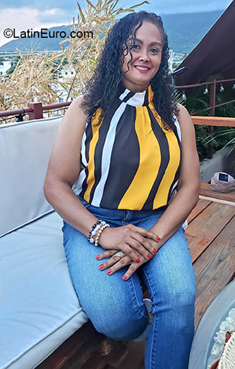 Date this happy Dominican Republic girl Rossy from Puerto Plata DO40335