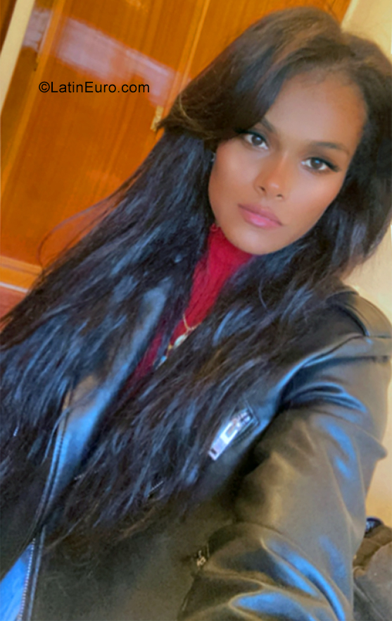 Date this sensual Germany girl Sty from Berlin DE539