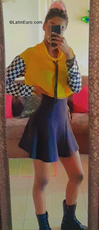 Date this attractive Costa Rica girl Stephanny from Cartago CR495