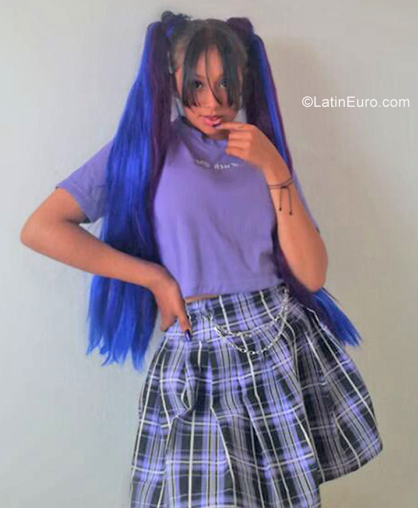 Date this happy Colombia girl Catalina from Bogota CO31202